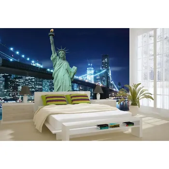 Fototapeta DIMEX | Samolepicí vliesová fototapeta na zeď New York v noci MA-5-2977 | 375 x 250 cm | zelená, modrá, bílá, černá + Samolepicí vliesová fototapeta na stěnu DIMEX New York v noci MA52977 v rozměru 375 x 250 cm