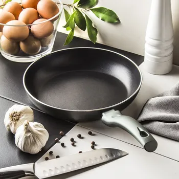 Pánev AMBITION Graphite 24 cm černá - nepřilnavá pánev