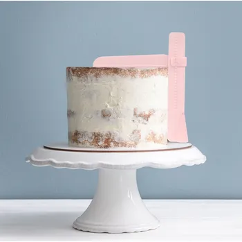 Kuchyňská stěrka Stěrka / špachtle na potahování dortu 20 cm