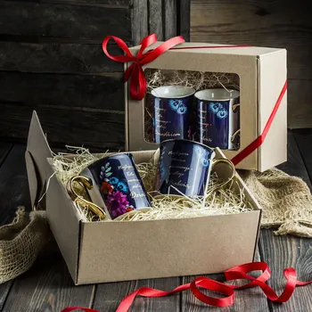 Dárkový potravinový koš Dárková sada se 2 hrnky