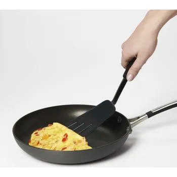 Obracečka OXO Good Grips 34,5 cm černá - silikonová kuchyňská obracečka na omelety