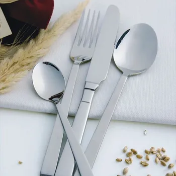 Příbor Stolní nůž z nerezové oceli KRETA 22,4 cm