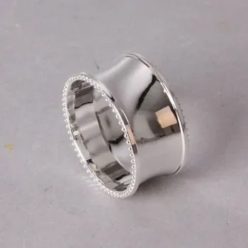 Kovový kroužek na ubrousky MONDEX ADRIANNE SILVER