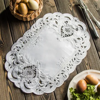 Papírový ubrousek Dekorativní polyesterový ubrousek JEDEKA HAFT 7889 WHITE 30 x 45 cm