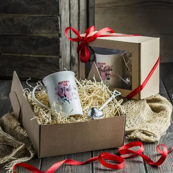 Dárkový potravinový koš Dárková sada s hrnkem a varným hrnkem