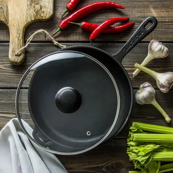 Pánev Litinová pánev s poklicí MAYSTERNYA IRON 24 cm