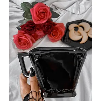 hrnek KILLSTAR - Kitsu - Black