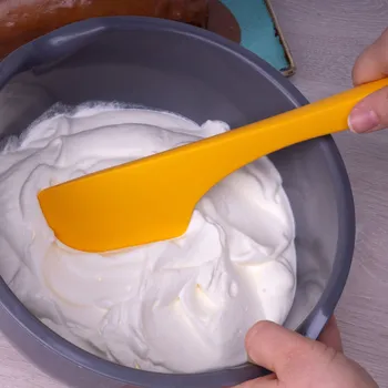 Kuchyňská stěrka LURCH Smart Tools 28 cm - nylonová špachtle na těsto