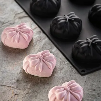 Forma na pečení PAVONI Silikonová forma srdce s mašlí - 90 ml