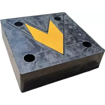 Černo-žlutý gumový reflexní doraz na rampu - délka 33 cm, šířka 33 cm, šířka 9 cm