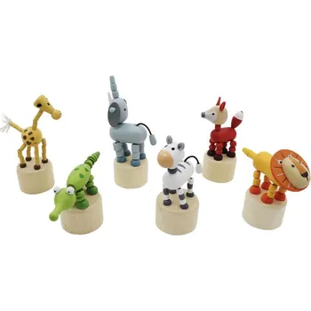 Hračka pro nejmenší Wiky Mačkací zvířátko safari dřevěné