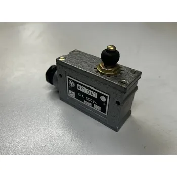 vypínač VEB Mikrospínač AF1.D1/1 (Robotron DDR) – 10 A / 500 V AC