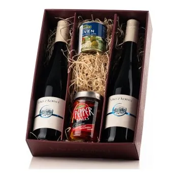 Víno z Kobylí Dárková sada vín s delikatesami III