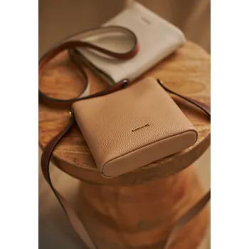 Kabelka Tatuum KOMPAKTNÍ KOŽENÁ KABELKA – ESSENCE