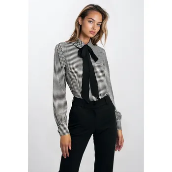 Dámská halenka Halenka s kravatou a diamantovým vzorem B183 Barva: Kostkovaná, Velikost: L