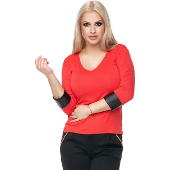 Dámská halenka Pletená halenka s výstřihem a koženými manžetami 0102 Barva: Korálová, Velikost: ONE SIZE