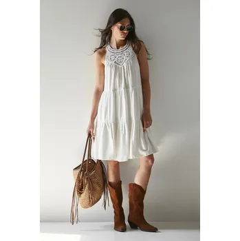 Dámské šaty Šaty s příměsí lnu Medicine RS25.SUDB02 béžová 01X, vel. M