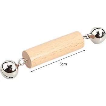 ADENA MONTESSORI Dřevěné chrastítko tyčka s rolničkami