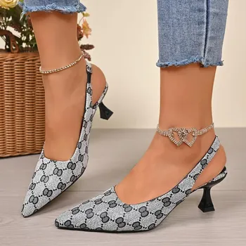 Dámské lodičky Dámské společenské lodičky na podpatku s mašlí Barva: Šedá, Velikost: 36