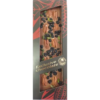 Cukrovinka Čokoláda mléčná s pekanovými ořechy, pistáciemi a borůvkami - Severka 135g