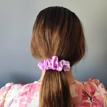 Spona do vlasů Scrunchie světle fialová