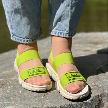 Dámské sandále Dámské sandály zelené 2220 Velikost: 36