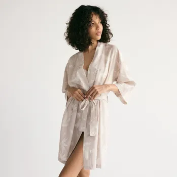 Dámský župan Reserved - Vzorovaný župan s páskem - béžová - 043EY-80X - 043EY-80X-M