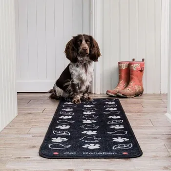 Hračka pro psa PET REBELLION Běhoun Country Walk Black 45x150 cm