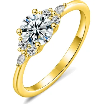 Prsten Olivie Stříbrný prsten MOISSANITE GOLD 9843 Velikost prstenů: 10 (EU: 62-64) Ag 925; ≤1,7 g.