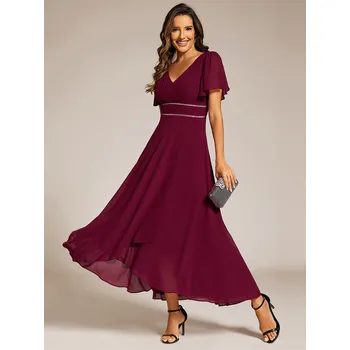 Dámské šaty Asymetrické šifonové šaty s volánovými rukávy Barva: Bordová, Velikost: M