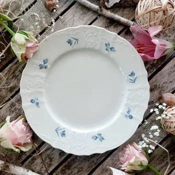 Talíř BERNADOTTE IVORY talíř mělký 27 cm, modrá květina, Thun 1794 (Porcelánový talíř 2. jakost)