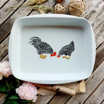 LINKA zapékací mísa 37 cm, kropenatý kohout, Thun 1794 (Porcelánová mísa 2. jakost)