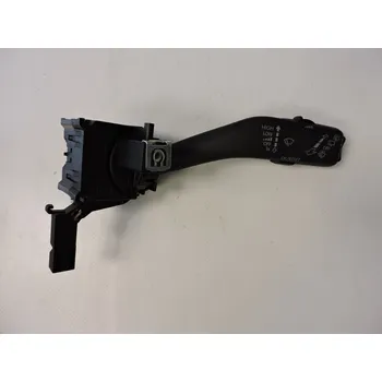 Stěrač Přepínač stěračů pravý OCTAVIA II., CN 1K0953519J, pro OCTAVIA, II. 1Z. Typové číslo: 123939108,123939108,123939108, 1K0953519J 9B9, 1K0953519A9B9, 1K0953519C9B9 , b128