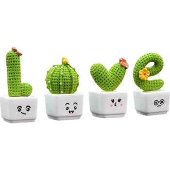 4 ks/sada mini simulace sukulentních kaktusů do motivu LOVE Dekorace do auta Realistické umělé rostliny Interiérové ozdoby Autodoplňky
