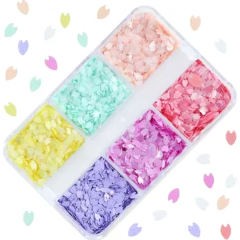 Flitry ve tvaru květinových lístků 3-4g Různé barvy Dekorační flitry v krabičce se 6 přihrádkami pro šití scrapbooking tvoření 2