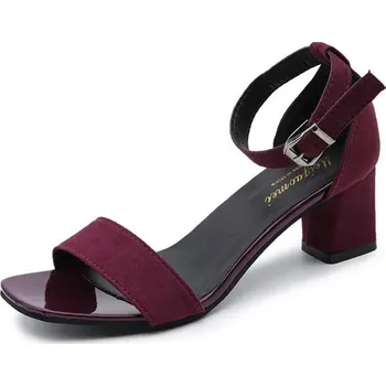 Dámské sandále Sandály na podpatku s páskem a elegantním střihem Velikost: 38, Barva (Varianta): Wine red 5cm