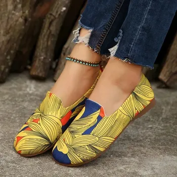 Dámské mokasíny Dámské plátěné mokasíny s potiskem Barva: Žlutá, Velikost: 36