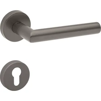 Dveřní kování TI - FAVORIT - R 2002 klika/klika, rozety PZ T - Titan (141)