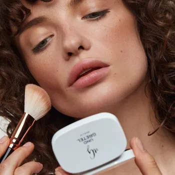 Pudr Und Gretel Přírodní transparentní pudr Ilge Clear 01 6,5 g