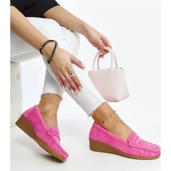 Dámské mokasíny Tmavě růžové semišové mokasíny na klínu Sakena - Solea, 36 i240_207423_2:36