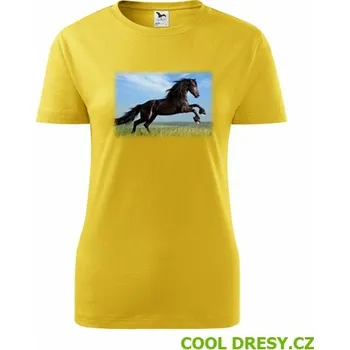 Dámské tričko Dámské tričko s koněm 2 - Barva: žlutá, Velikost M