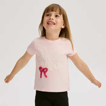 Dívčí tričko Reserved - Bavlněné tričko s popisem - pastelově růžová - 559FT-03X - 559FT-03X-80