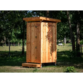 Kompostér Kokoza Dřevěná toaletní budka Varianta: Zahradní toaletní budka (Samostatně) Ideální pro zahrady, chaty i komunitní místa