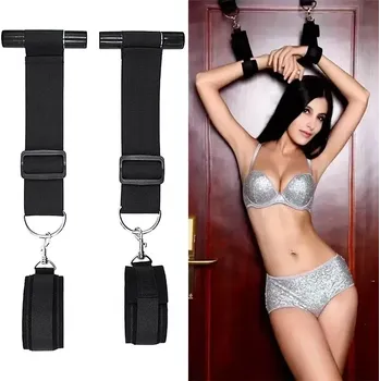 Pouta se zarážkami do dveří