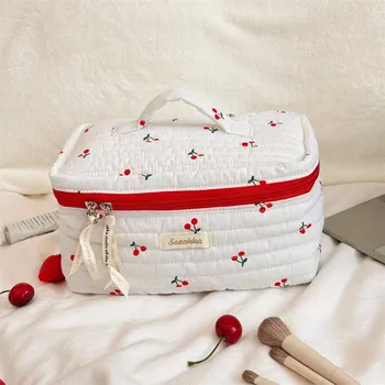 Kosmetická taška Retro třešňová taštička na makeup | kosmetická taštička, dámská taška - 23x15x18cm