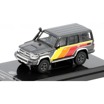 autíčko Toyota Land Cruiser LC76 TRD Livery 2014 RHD 1:64 - PARAGON Models Toyota Land Cruiser 2014 - kovový model auta 1/64