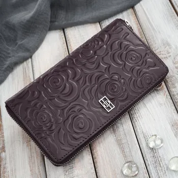 Paolo Peruzzi Dámská kožená peněženka horizontální s květinovým vzorem Peruzzi; burgundy