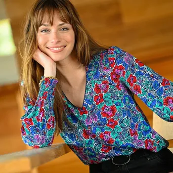 Dámská halenka Halenka se žabičkovanými rameny, potisk květin modrá/zelená 46