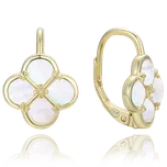 0964 MINET Pozlacené stříbrné náušnice čtyřlístky s bílou perletí