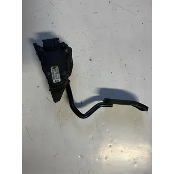 Plynový pedál 7M3721603E